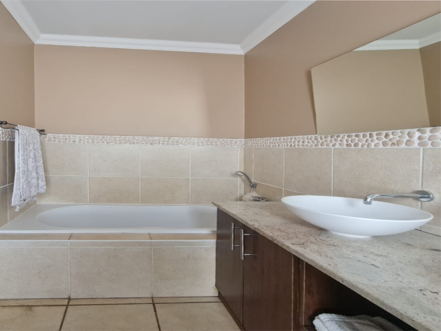 2 Bedroom Property for Sale in Melodie North West